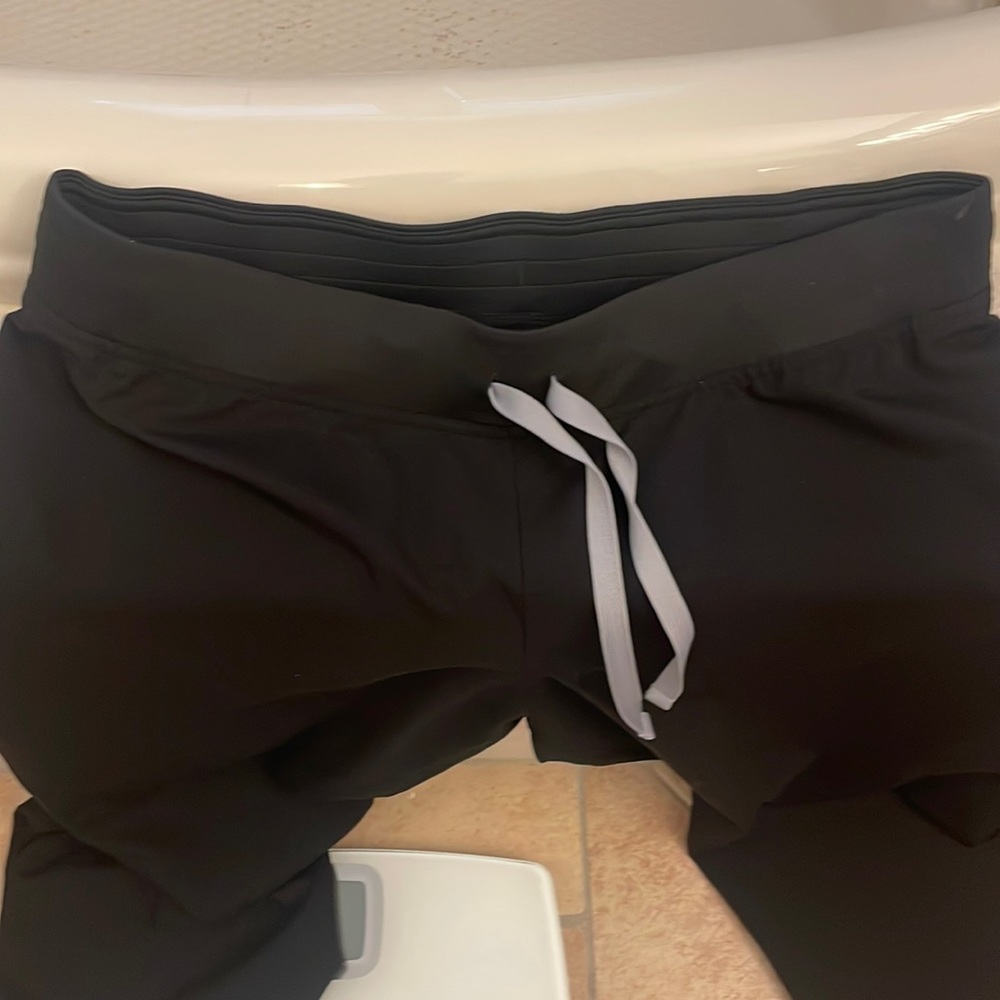 Figs- pants